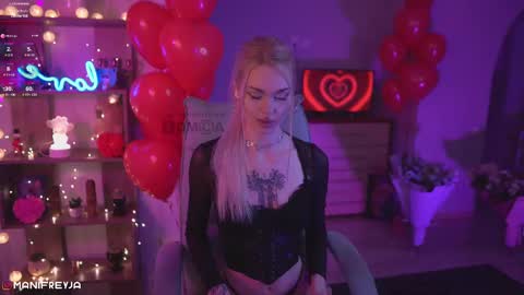 Amelie online show from February 15, 9:15 pm