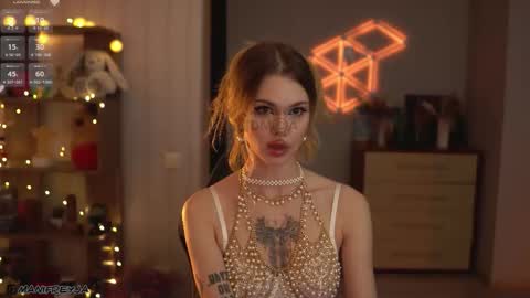 Amelie online show from October 26, 3:23 am