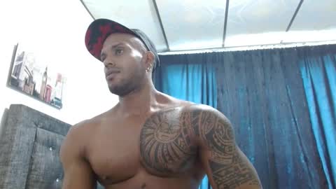 Manolo online show from February 8, 6:33 pm