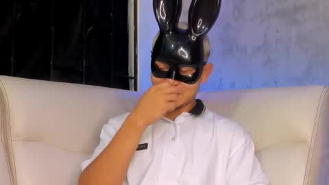 Manuel online show from November 23, 4:23 am