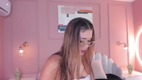 Mara  online show from December 22, 6:48 pm