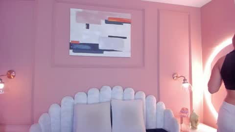 Mara  online show from December 27, 6:31 pm