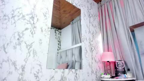 maraa_x online show from September 9, 8:30 pm