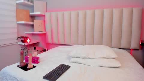 Mara  online show from October 2, 8:49 pm