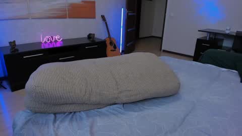 alex marvelxx online show from February 2, 11:19 am