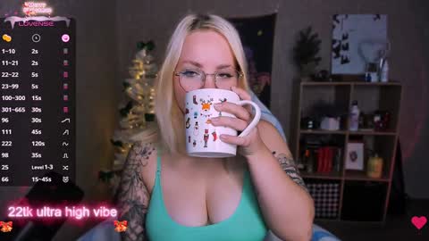 Sara online show from December 19, 8:23 am