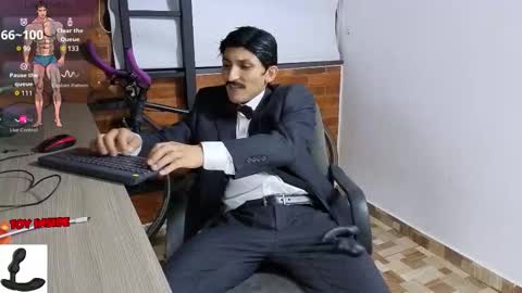 Marck  Independent model  online show from November 1, 4:14 am