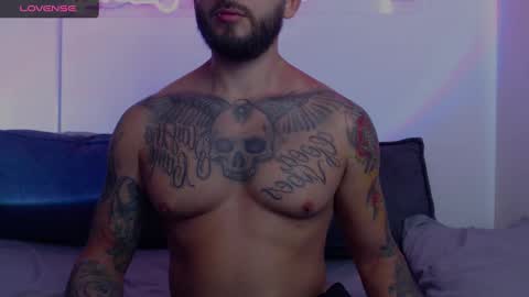 marco_allison43 online show from December 11, 3:15 pm