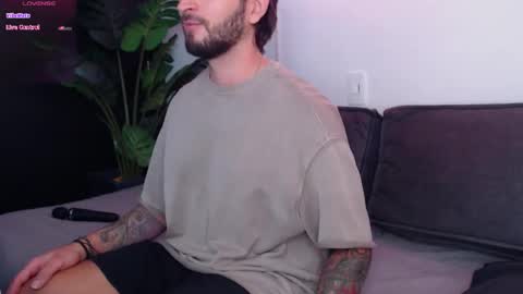 marco_allison43 online show from September 30, 7:41 pm