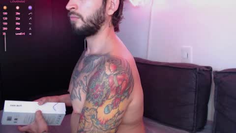 marco_allison43 online show from October 26, 9:42 pm