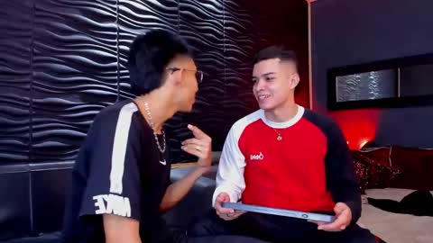 Marco and Ethan online show from December 7, 4:20 am