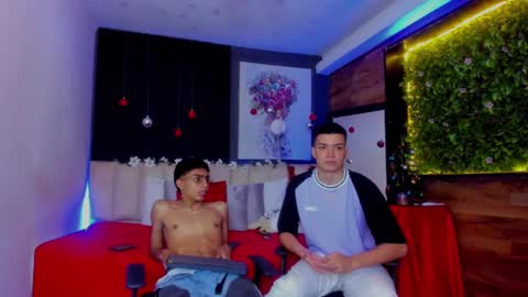 Marco and Ethan online show from December 16, 2:15 am