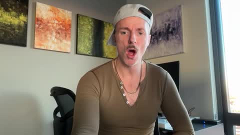 Snapshot of marcusripped1 chatting on December 14, 10:03 pm Marcus online show from December 14, 10:03 pm