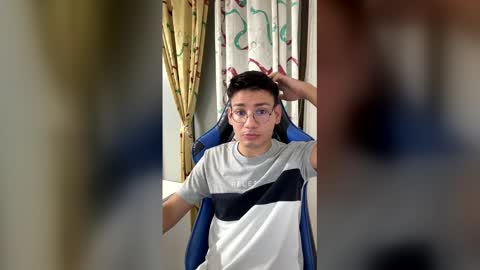 Snapshot of marcuswildx chatting on December 18, 9:04 am marcus online show from December 18, 9:04 am