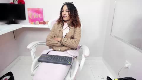 marfilastrom online show from December 15, 9:13 am