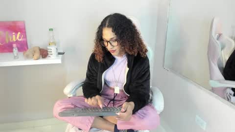 marfilastrom online show from January 10, 6:20 am