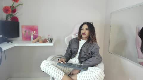 marfilastrom online show from January 15, 7:15 am