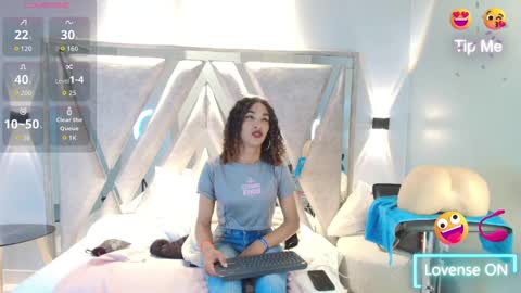 marfilastrom online show from September 19, 8:31 pm