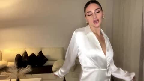 Margot online show from October 11, 8:51 pm