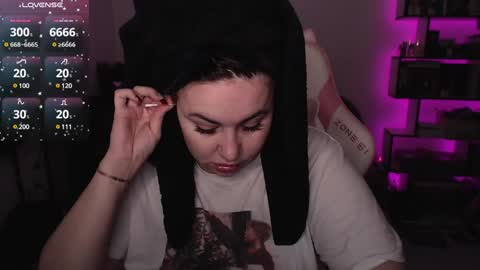 mari moore online show from January 20, 5:59 am