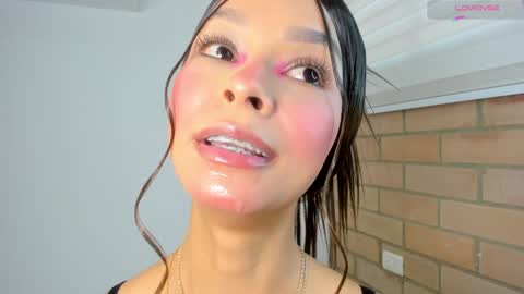 S O F I A  model independent online show from January 2, 12:13 pm