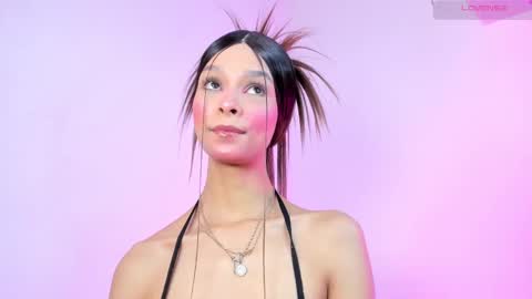 S O F I A  model independent online show from February 25, 11:30 am