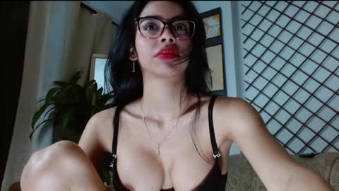 mariaa_antonia1 online show from February 8, 3:41 am