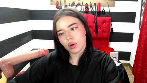 Marian online show from February 4, 9:07 am