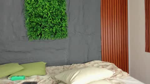 Marian online show from March 4, 5:03 pm