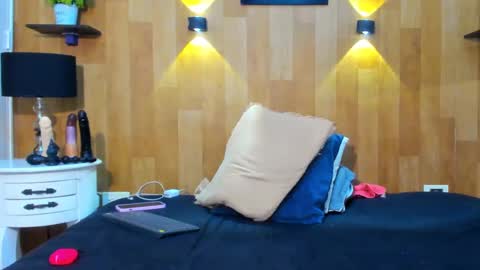 Snapshot of marianaa_aangel chatting on January 25, 3:09 am Mariana Angel online show from January 25, 3:09 am