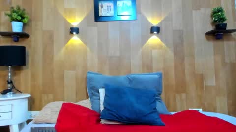 Snapshot of marianaa_aangel chatting on March 10, 7:18 pm Mariana Angel online show from March 10, 7:18 pm