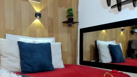 Snapshot of marianaa_aangel chatting on October 3, 7:11 pm Mariana Angel online show from October 3, 7:11 pm