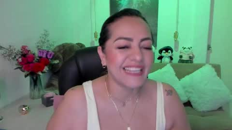 Snapshot of marianalopez81 chatting on February 22, 12:16 am Mariana Lopez online show from February 22, 12:16 am