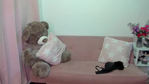 Snapshot of marianalopez81 chatting on March 11, 6:21 am Mariana Lopez online show from March 11, 6:21 am