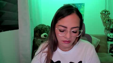 Snapshot of marianalopez81 chatting on October 4, 12:41 am Mariana Lopez online show from October 4, 12:41 am