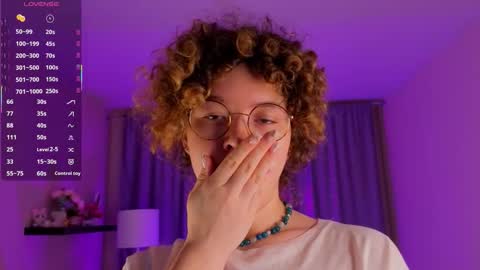 Mariana online show from November 30, 6:01 pm