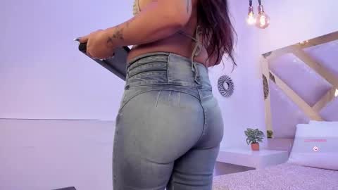 Snapshot of marianee_rousse chatting on October 12, 10:31 pm Marianee Rousse online show from October 12, 10:31 pm