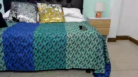 Snapshot of marianee_rousse chatting on December 5, 11:30 am Marianee Rousse online show from December 5, 11:30 am