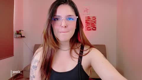 mariangeel_ online show from January 28, 10:45 pm