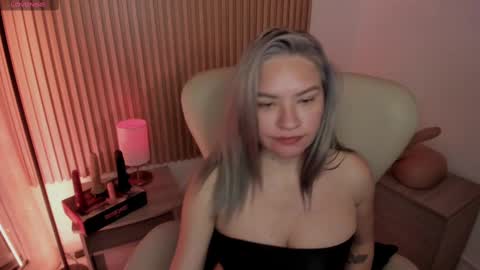 Marian Love  online show from March 2, 4:53 pm