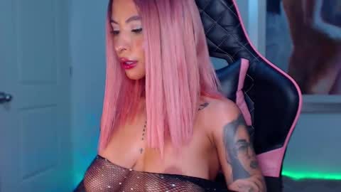 M A R I A N E online show from December 20, 3:36 am