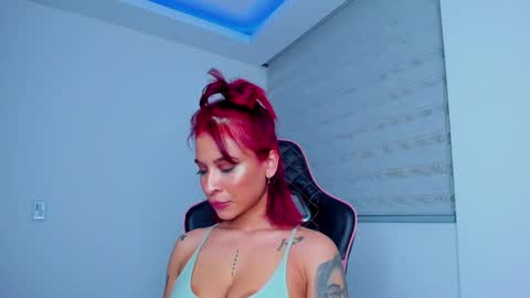 M A R I A N E online show from February 17, 9:13 am