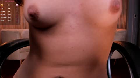 Snapshot of mariannelane1 chatting on January 11, 12:55 am Marianne online show from January 11, 12:55 am