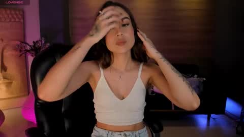 Snapshot of mariannelane1 chatting on November 21, 9:24 pm Marianne online show from November 21, 9:24 pm