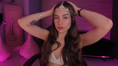 Snapshot of mariannelane1 chatting on December 17, 10:16 pm Marianne online show from December 17, 10:16 pm