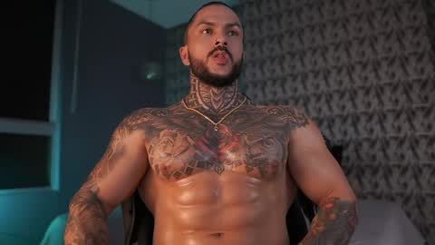 Snapshot of mariano_costa chatting on December 31, 2:19 am Mariano Costa online show from December 31, 2:19 am