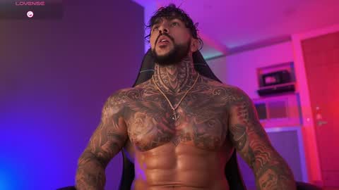 Snapshot of mariano_costa chatting on October 17, 1:09 am Mariano Costa online show from October 17, 1:09 am