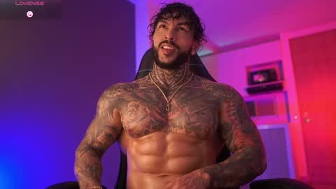 Snapshot of mariano_costa chatting on October 26, 4:40 am Mariano Costa online show from October 26, 4:40 am