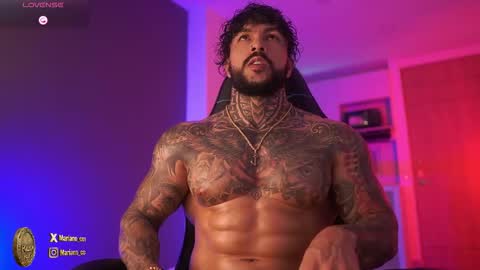 Snapshot of mariano_costa chatting on November 24, 1:16 am Mariano Costa online show from November 24, 1:16 am