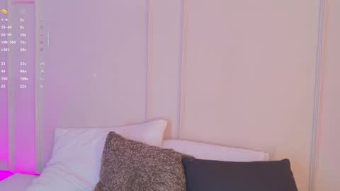 Maria Pettit online show from October 15, 10:59 am